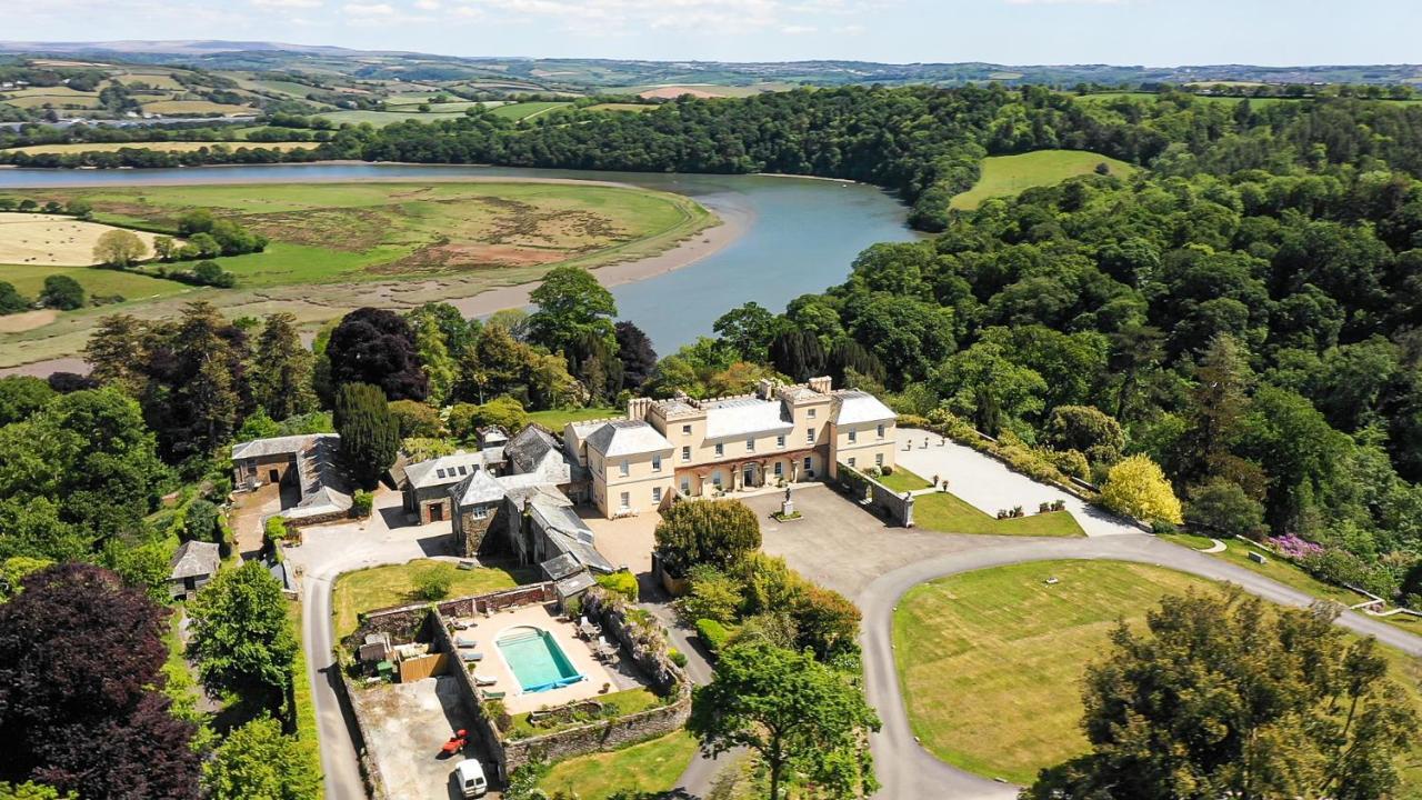 Pentillie Castle And Estate Солтэш Экстерьер фото